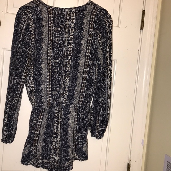 Patterned ROMPER - Picture 2 of 2